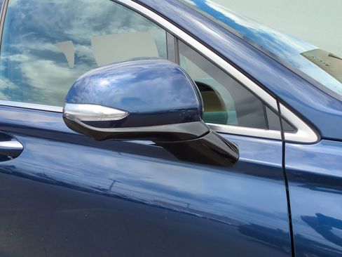 Used 2021 Hyundai Santa Fe Calligraphy AWD/4WD image 32