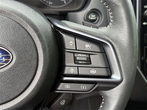 Certified 2025 Subaru Forester Limited image 25