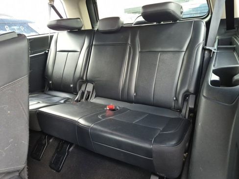 Used 2024 Ford Expedition Max XLT AWD/4WD image 5