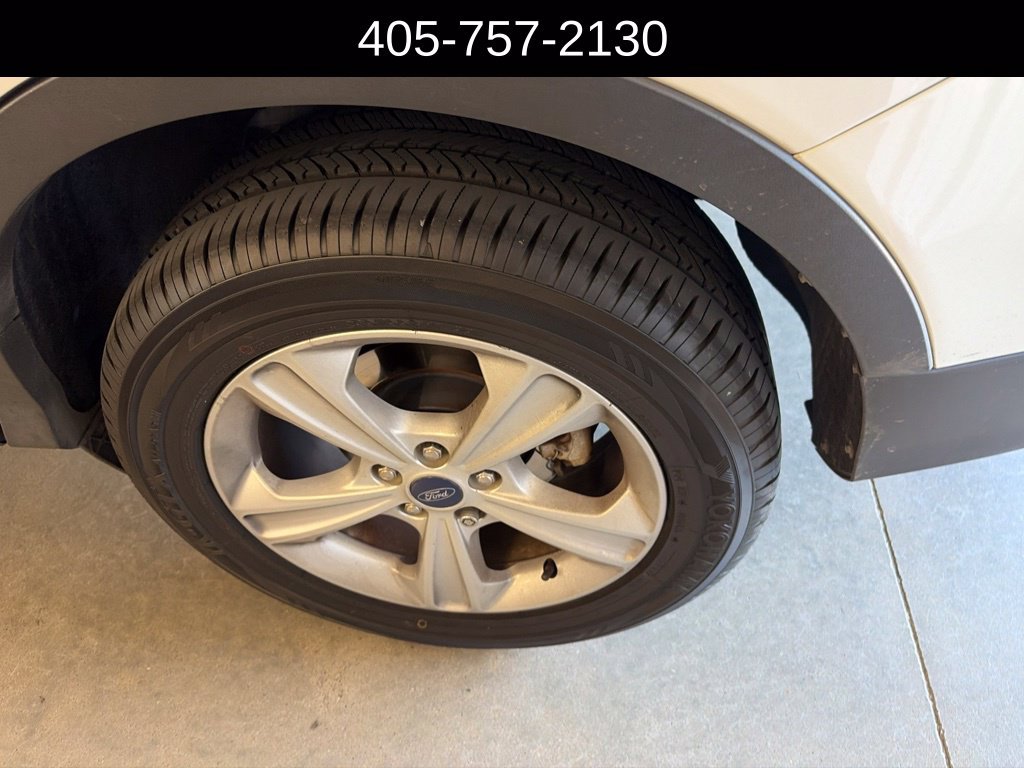 Used 2016 Ford Escape SE w/ SE Leather Comfort Package FWD image 8