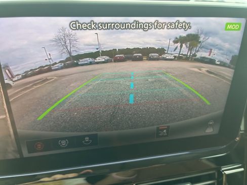 New 2026 Nissan Pathfinder Platinum image 14