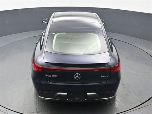 Used 2022 Mercedes-Benz EQS 580 4MATIC Sedan image 43