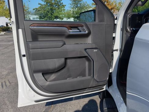 New 2026 GMC Sierra 1500 Elevation w/ Elevation Premium Package AWD/4WD image 11