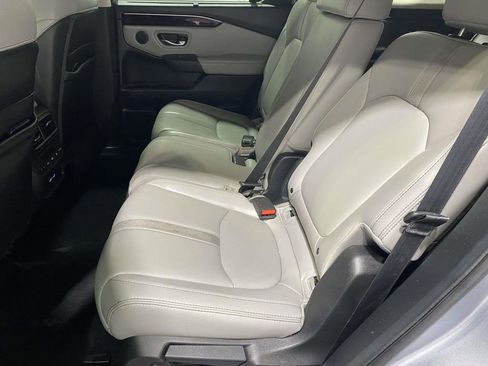 Used 2023 Honda Pilot EX-L image 11