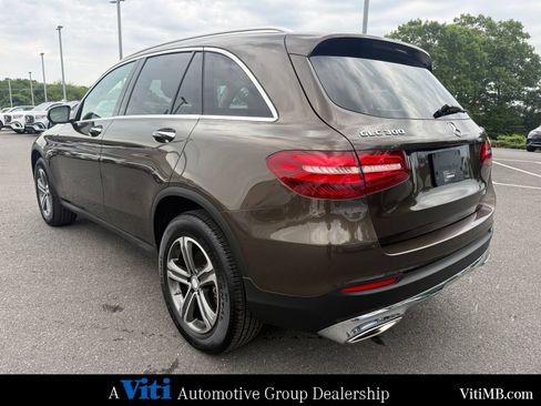 Used 2017 Mercedes-Benz GLC 300 4MATIC image 6