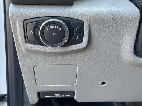 Used 2017 Ford F350 XL AWD/4WD image 12