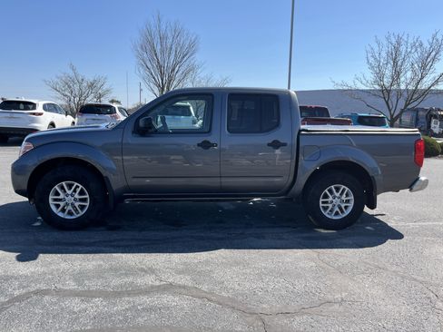 Used 2020 Nissan Frontier SV image 6