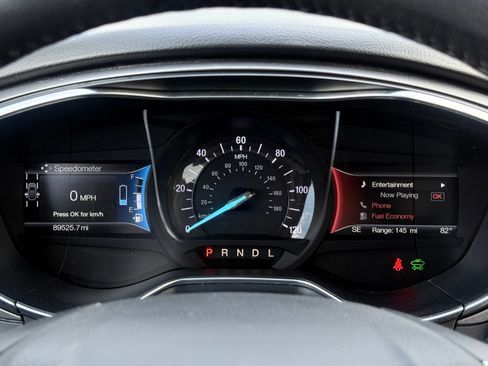 Used 2018 Ford Fusion SE w/ Equipment Group 602A FWD image 28