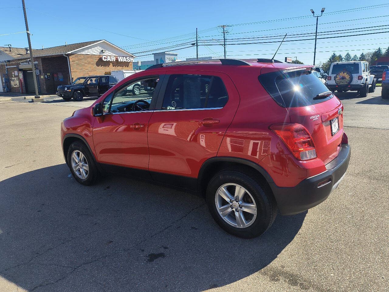Used 2015 Chevrolet Trax LT w/ LT Sun and Sound Package AWD/4WD image 11