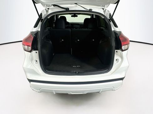 Used 2025 Nissan Kicks Play S FWD image 29