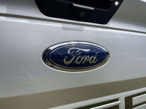 Used 2018 Ford F150 XLT w/ Equipment Group 302A Luxury AWD/4WD image 30