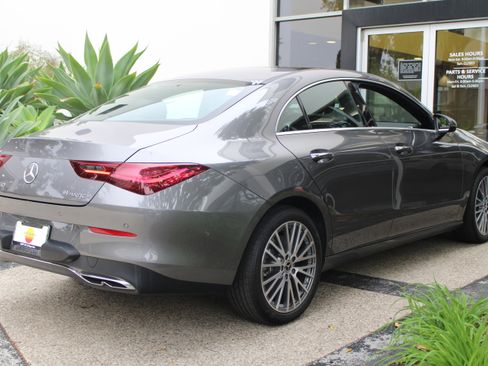Used 2025 Mercedes-Benz CLA 250 4MATIC image 7
