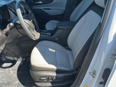 Used 2020 Chevrolet Equinox LS w/ LS Convenience Package AWD/4WD image 10