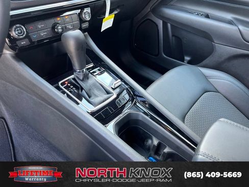 New 2026 Jeep Compass Latitude AWD/4WD image 11