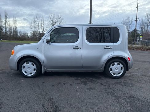 Used 2011 Nissan Cube 1.8 S w/ Interior Illumination Pkg image 4