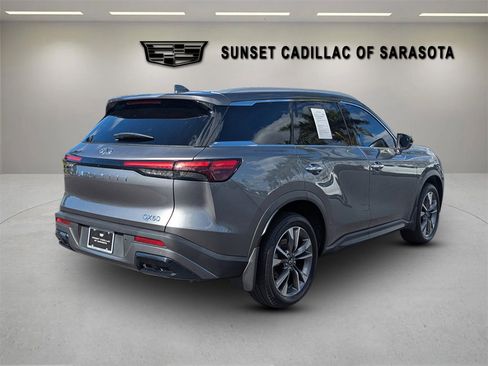 Used 2024 INFINITI QX60 Luxe w/ Vision Package image 3