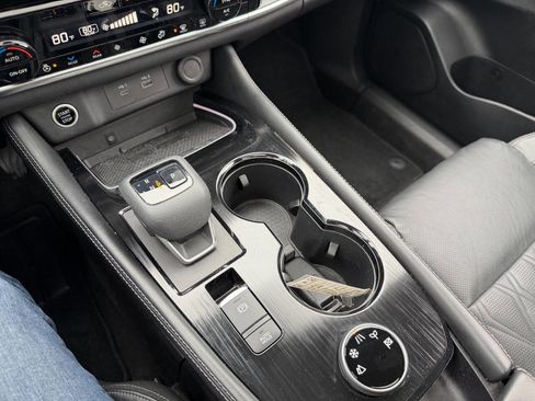 Used 2023 Nissan Rogue Platinum w/ Platinum Premium Package image 13