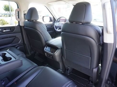 New 2025 Nissan Armada SV image 11