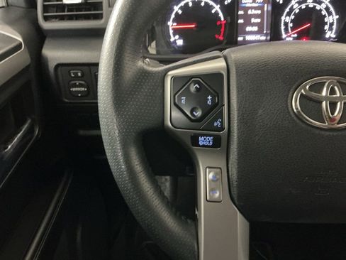 Used 2022 Toyota 4Runner SR5 Premium w/ Moonroof Package RWD image 15