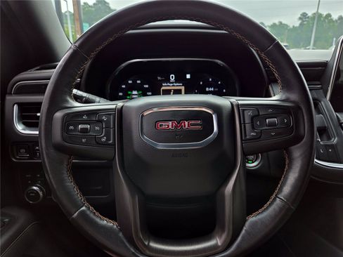Used 2023 GMC Yukon AT4 w/ AT4 Premium Package AWD/4WD image 25