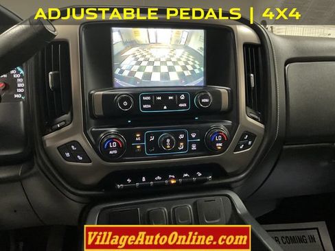 Used 2018 GMC Sierra 1500 Denali AWD/4WD image 15