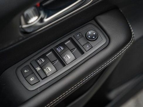 New 2026 Chrysler Pacifica Select image 49