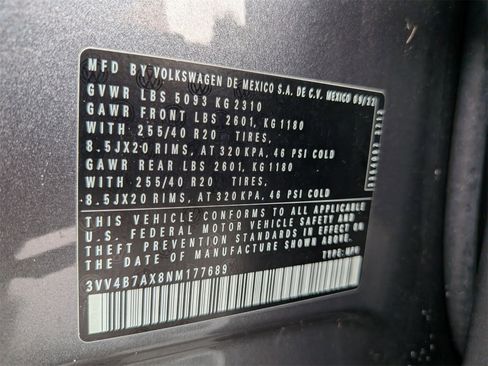 Used 2022 Volkswagen Tiguan SEL R-Line image 43