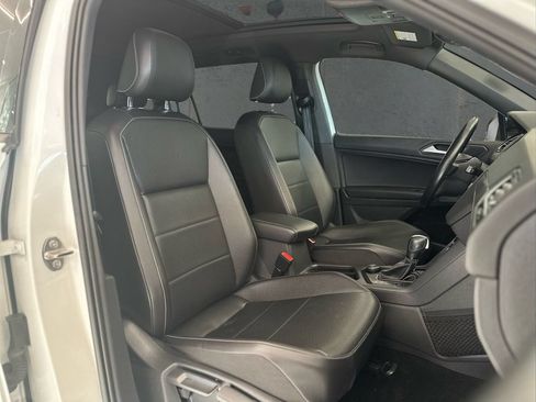 Used 2021 Volkswagen Tiguan SE R-Line AWD/4WD image 24