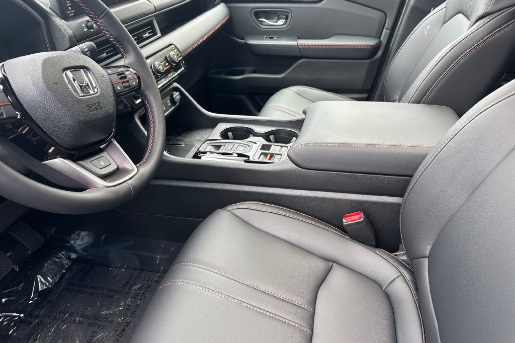 New 2026 Honda Pilot TrailSport image 10