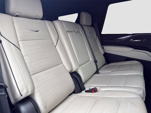 Used 2022 Cadillac Escalade Sport w/ Touring Package image 17