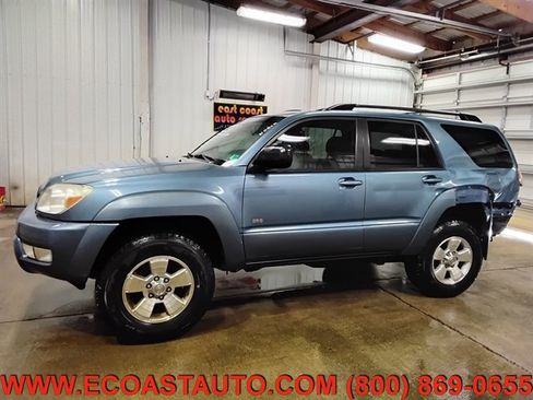 Used 2004 Toyota 4Runner SR5 RWD image 5