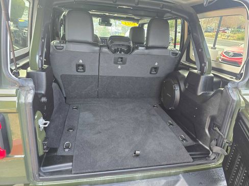 Used 2021 Jeep Wrangler Unlimited Sahara image 17