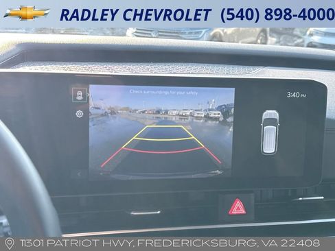 Used 2025 Kia Carnival image 16