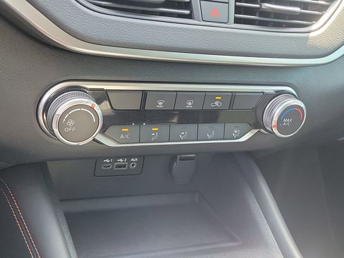 Used 2020 Nissan Altima 2.5 SR FWD image 28