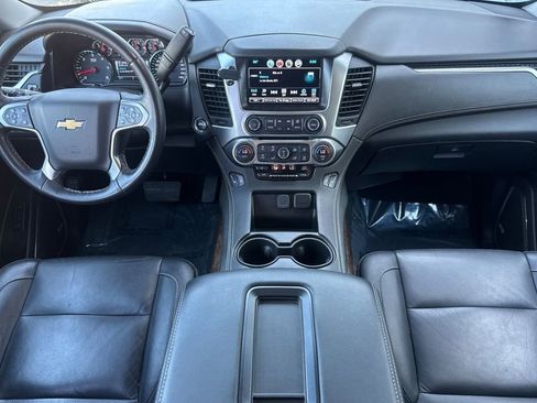 Used 2019 Chevrolet Tahoe LT w/ Luxury Package AWD/4WD image 12