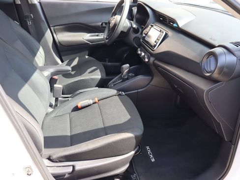 Used 2024 Nissan Kicks S FWD image 15