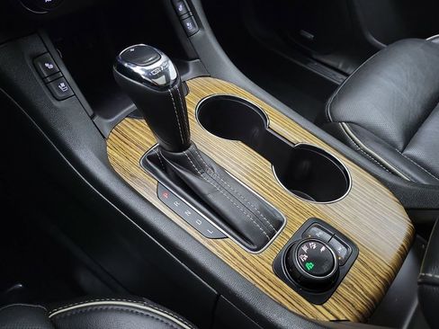 Used 2017 GMC Acadia Denali w/ Technology Package image 18