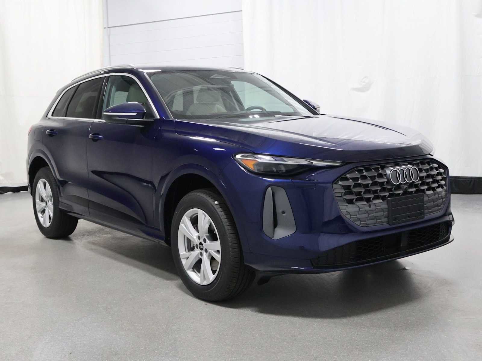New 2026 Audi Q5 Premium AWD/4WD image 13