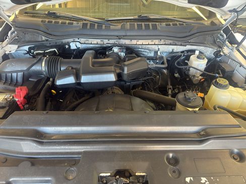 Used 2019 Ford F250 Lariat w/ Lariat Ultimate Package AWD/4WD image 32