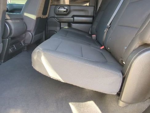 Used 2022 Chevrolet Silverado 2500 Custom w/ Custom Convenience Package image 17