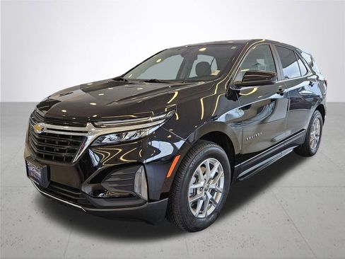 Used 2023 Chevrolet Equinox LT w/ LPO, Floor Liner Package image 2