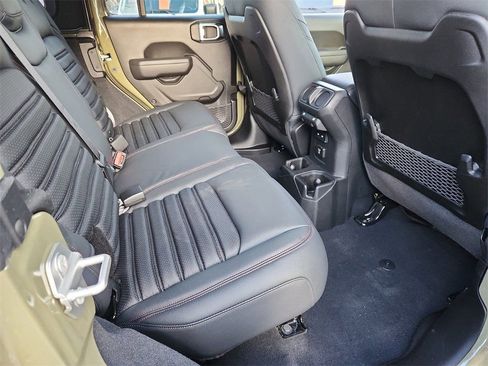 New 2025 Jeep Wrangler Unlimited Rubicon w/ Safety Group AWD/4WD image 15