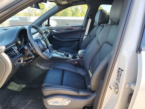 New 2026 Porsche Macan S image 5