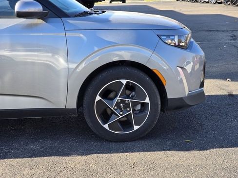 Used 2024 Kia Soul EX image 9