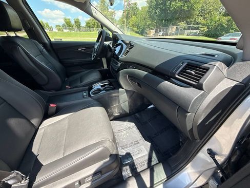Used 2022 Honda Pilot Elite image 45