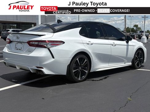Used 2018 Toyota Camry XSE w/ Driver Assist Package FWD image 3