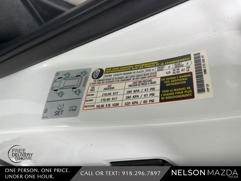 Used 2021 Volkswagen Tiguan SE w/ Panoramic Sunroof Package image 55