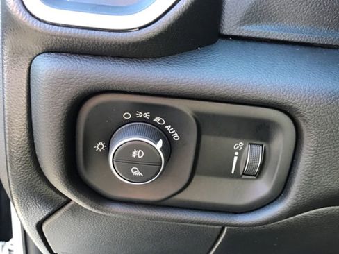 Used 2024 RAM 2500 Big Horn image 37