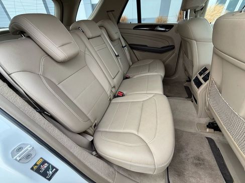 Used 2015 Mercedes-Benz ML 350 ML 350 4MATIC Sport Utility 4D image 15