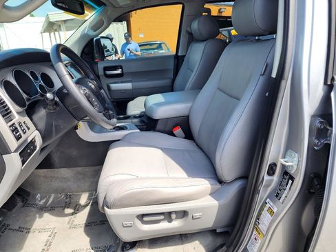 Used 2008 Toyota Sequoia Limited RWD image 16